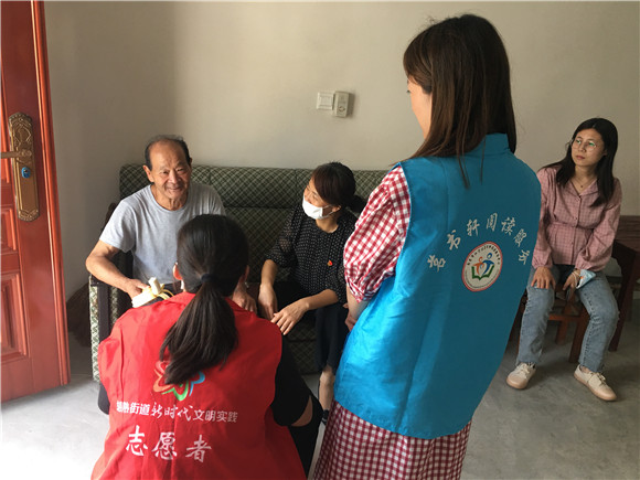 湖熟街道:手作面點迎中秋 傳遞濃濃鄰里情