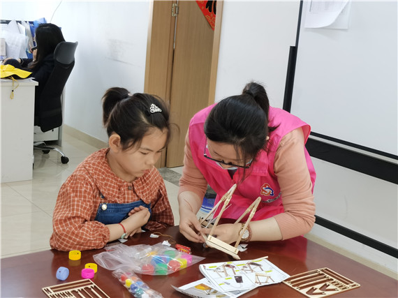 攝山村:學(xué)黨史 見行動(dòng)“童心向黨 趣玩科學(xué)“青少年科普活動(dòng)